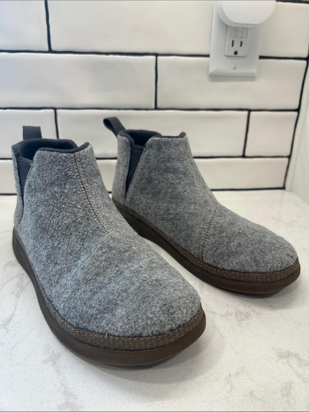 Chaco Gray Revel Chelsea Wool Slip-On Bootie Size 8.5 - Picture 4 of 16